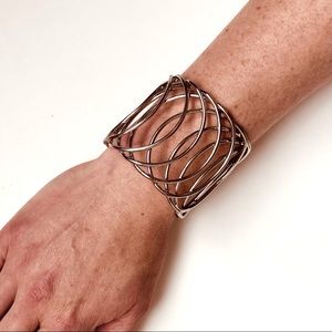 Silver wire bracelet